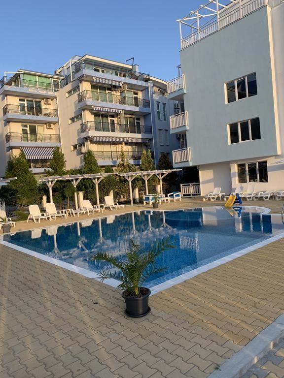 Апартамент Fleur Nesebăr Exterior foto